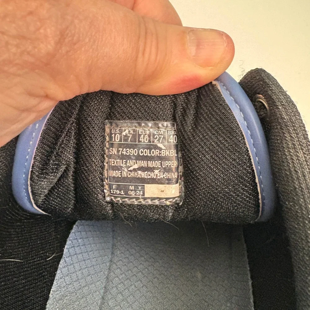 Skechers Million‎ Air Wedge Women's 10 Black Sneakers Silver Blue Accent Lace Up - Picture 8 of 8